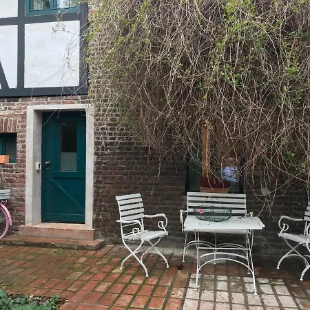 Der Birkenhof - Birch Court Dusseldorf